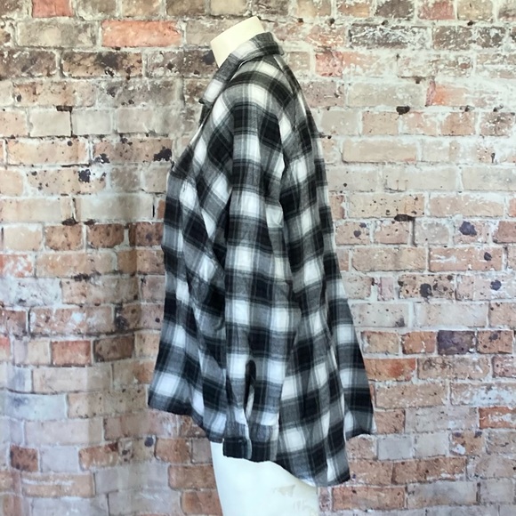 SO Long Sleeve Button Down Plaid Shirt Black & White Sz Small - Picture 4 of 8